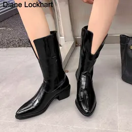 2022 Kvinnor Mid Calf Western Boots Cowboy Point Toe Kne High Pull On Boots Ladies Fashion Leather Motorcykel Boots Botas Mujer 230403