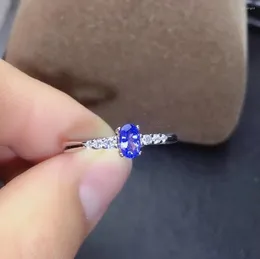 Anelli a grappolo Anello da donna con tanzanite naturale in argento 925, atmosfera semplice, tendenza della moda