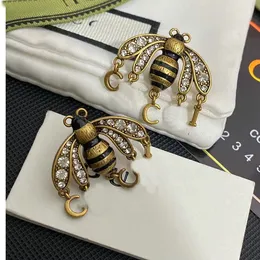 Vintage Bee Letter Diamond Earrings Brand Designer Earrings Jewelry Women Jewelry Accessories Wedding Party Gift