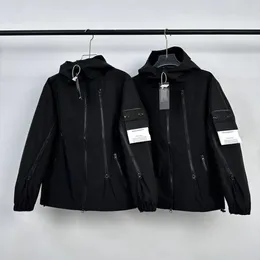 Brand Outdoor Mens Casual Jackets Classic Zipper Multiple Pockets Arm Badge Men's Hooded Coat Windproof Waterproof Functional Coat Outdoor Tops Clothes