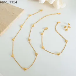 Vendita calda cuore di pesca intarsiato con pendente in zircone INS popolari orecchini bracciale collana set set di gioielli in acciaio inossidabile regali