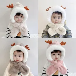 Gorros de otoño e invierno para niños, bufanda cálida de Papá Noel, protección para los oídos del bebé, asta pequeña de felpa para niños y niñas