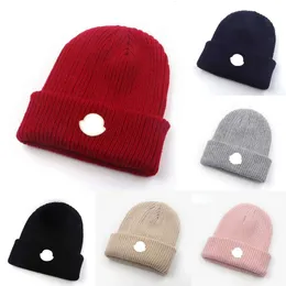 帽子のスカーフセットセットBeanieskull Caps高品質のデザイナーBeanie Classic Pattern Printed Hat WindProof and Cold Resostant Gift
