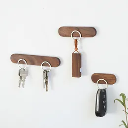 Hooks Rails Solid Wood Magnetic Iron Hook Key Storage Magnetic Wall Hanging Solid Wood Hook Wood Wall Decoration Magnetic Nyckelhållare 230404