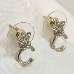 2023 Luxury Quality Charm Stud Earring With Diamond and Flower Design Simple Style i 18K Gold Plated Have Stamp Box PS4814A