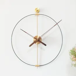 Reloj de pared grande con decoración nórdica española minimalista, sala de estar, comedor, reloj de temperamento de arte moderno creativo con forma de poste, estilo de círculo único