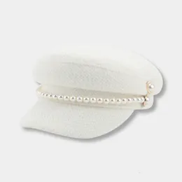 Bollmössor Militära mössor för kvinnor Winter Hat Solid Fur White Black Pearl Fashionable Luxury Berets Gorras Para Mujer 230404