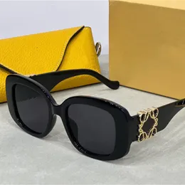 Designer de moda óculos de sol das mulheres dos homens óculos de sol para mulheres presentes marca de luxo vidro de sol com caixa adumbral óculos populares