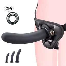 Dildo / Dong Strapon Massaggiatore della prostata Giocattolo del sesso per le donne Pene lesbico con imbracatura a ventosa Plug anale Masturbazione femminile 230404