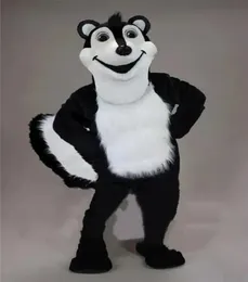 Halloween Long Fur Black And White Mephitis Mascot Costumes Carnival Hallowen Gifts Adults Fancy Party Games Outfit Holiday Celebration Cartoon Character Outfits