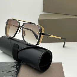 Rock Okulary dla mężczyzn Kobiety Summer M Six Limited Style Anti-Ultraviolet Retro Plate Metal Full Rame Modne okulary losowe pudełko