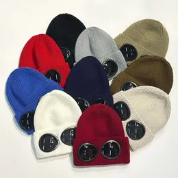 Beanie/Skull Caps Cappello di design di lusso due lenti Occhiali Berretti da uomo Cappelli lavorati a maglia Skull Outdoor Donna Uniesex Winter Beanie Bonnet 233