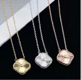 Fashion Classic Pendant Necklaces for women luxurious Four Leaf Clover Stripes locket Necklace Diamonds Choker chain Designer Jewelry 100% silver female girls Gift