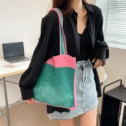 イブニングバッグショルダーバッグの女性編みコントラストカラー織物の買い物客シンプルなネットメッシュハンドバッグ