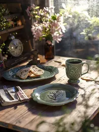 Kaffekrukor fransk stil retro keramisk högbenad mugg relief klocka orkidé underglasad kopp skålplatta hem bordsvaror minimalistisk design