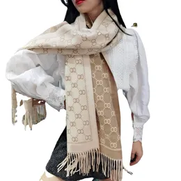 New Cool Designer Silk scarf Mens luxury scarf Womens Four Seasons shawl Fashion letter scarves