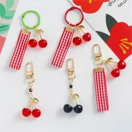 Nyckelringar Nedar Cherry Keychain Creative Fruit Ribbon Key Chain Cute Girls Car Handväska Fashion Hängen Diy Jewelry Keyring Birthday Present