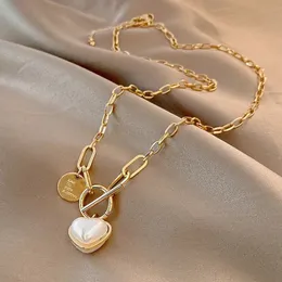 Cool Style Love Heart Pearl Halskette Damen in Luxus-Nischen-Kragen Big Chain Fashion Simple Pendant Necklace