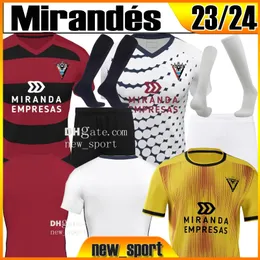 23 24 Mirandes Futebol Jerseys Martinez Alvaro Sanz Alberto 2023 2024 Red Home Los Rojillos Reina Diego Moreno Sergio Barcia Homens Kits Conjuntos Camisas de Futebol