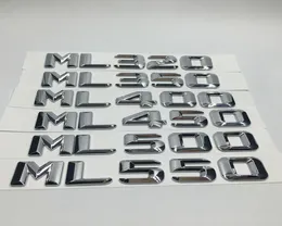 Pegatizas de automóvil CROME ML320 ML350 ML400 ML450 ML500 ML550 Cerro trasero Emblema Cartas de insignia para Mercedes ML Class3000841