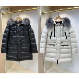 Venditore di giacche da donna in nylon corto piumino all'ingrosso tasche con chiusura a cerniera cintura spessa cappotto caldo classico designer donna cappuccio in pelliccia invernale