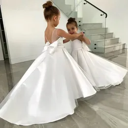 Queen White Flower Girl Dresses Satin Bow at Back Long Train First Birthday Baby Girl for Wedding Dress Little Kids Gowns