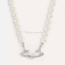 Anhänger Halsketten Silber Western West Queen mit der gleichen Holzstern Vivi Perlenkette Großhandel europäische und amerikanische Mode INS1: 1 vermessingte Schlüsselbeinfrauen