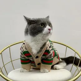 Tasarımcı Köpek Giysileri Yeni Pet Sweater Kış Sıcak Örme Soğuk Hava Evcil Hayvanlar Palto Kazak Evcil Hayvan Giysileri