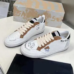 män designer casual skor ny release lyxskor Italien kvinnor märke sneakers iuxury paljett klassisk vit smutsig man casual sko super stjärna i 35-44