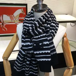 Neue Schals massiv gestrickte Männer Schals für Frauen Schals Winter Männer Frauen Schal Kaschmirschalte Jungen Schals klassischer Buchstaben Schal Hals Schutz