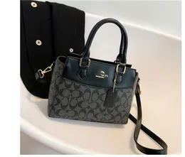 2023 Luksusowe torby designerskie kobiety łańcuch sliver crossbody torebka pu skórzana torebka TOTE Flip ukwonalne torby na ramię