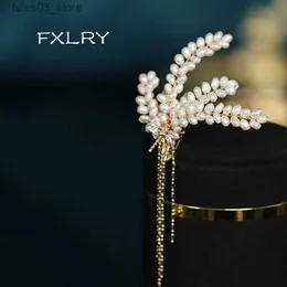 Pins Brooches FXLRY Elegant Original Handmade Natural Freshwater Pearl Vintage Wheat Shape Brooch Decoration Coat Sweater Corsage Q231107