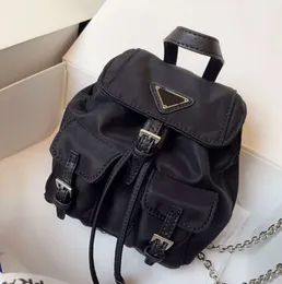 Parachute 23Ss Bag P Designer Duża pojemność męska Plecak Zachodni Trójkąt modowy Codzienny kolokacja osobowość Commuter Prado Womens Crossbody Mini 6060ess