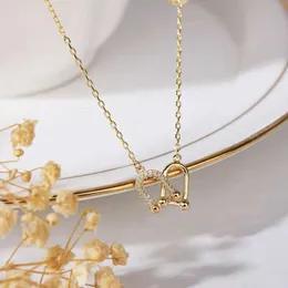 Tiffanylris ecklace T-Familie Doppelring-Halskette mit U-förmiger Hufeisenschnalle und einem High-End-Gefühl von doppelschichtigem Schlüsselbeinketten-Tiff aus Metall im Einsatzstil