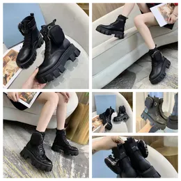 Tasarımcı Botlar Lüks Botlar Platform Sıradan Moda Ayakkabı Şık Klasik Matt Patent Deri Ters Ters Üçgen Markalı Buzağı Botları Çeşitlilik Siyah Ayakkabı