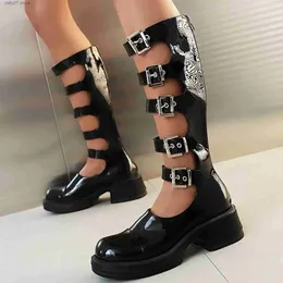 Stövlar Glossy Patent Leather Plus Size Five-Row Metal Belt Buckle Hollow-Out Kne-Length Boots With Back Zipper Thick Heel Sexy Boots T231106