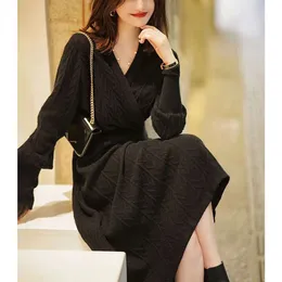 프랑스 헵번 여신 스타일의 매력 유명인 긴 고급스러운 검은 색 언더레이 니트 드레스 어린이 가을과 겨울