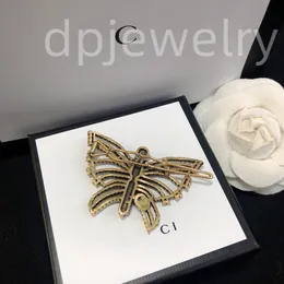 Luxury double letter Charm Hairpin Diamond Five Star Diamond Gift Box embosed Stamp bracelet for women's 18-karat gold Party anniversary with five petals 01