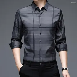 Mäns casual skjortor män affärsskjorta Turn-down krage enkelbröst rutiga tryckknappar topp smal passande långa ärmar vår