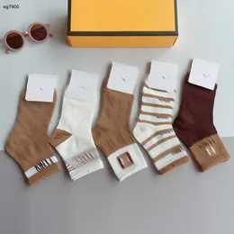 Designer Mens Socks Brand Letter Double F Pattern Logo boy stocking 5 pairs per box Fashion Solid Color Male Nov06