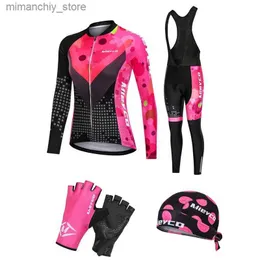 Rowerowe koszulki Zestawy Kobiet Cycling Clothing Zestaw Sprężyny jesienne koszulka Ropa Deportiva Mujer BMX Suit MTB Rower Strout Sprzęt Ciclismo Fininas Q231107