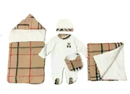 2023-STRONADY DESTRINTER HAT JAKSUT J Classic Plaid BIB, kołdra, śpiwór, 5-częściowy zestaw, bawełniany garnitur z długim rękawem dla chłopców i dziewcząt, nowonarodzony kombinezon