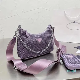 Designer -diamond handväska duk hobo väska axel för kvinnor bröstpack modete kedjor hand dam presbyopisk handväskor handväskor axlar