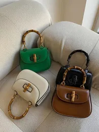 مصمم فاخر محافظ Bamboo Bag Retro Classic Handbag Women's Mini Envelope الأكياس القابلة للفصل الكتف الجديدة 1947 حقيبة يد مميزة محفظة مفتاح العملة المعدنية