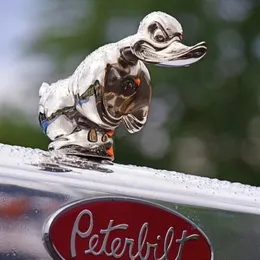 Dekorativa föremål Figurer Hood Angry Duck Car Front Ornament Motorcykelharts Metallmålning Elektroplätering Dekoration 230406