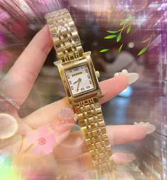 Petit carré montre à quartz de créateur célèbre pour femmes classique en acier inoxydable numéro numérique horloge étanche super lumineux chaîne bracelet montre-bracelet Reloj Hombre