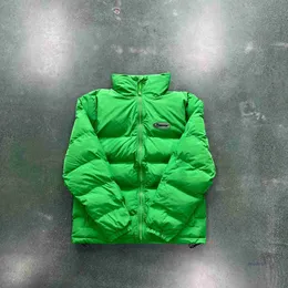 2023 Novas jaquetas masculinas e femininas Trapstarss Explosions Tide Brand Green Small Label Cotton Coat Série Juvenil Chapéu Espessado Casaco Destacável Versátil