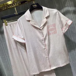 Pigiama casual estivo da donna di design per la zona notte Pigiama casual estivo da donna Pantaloni a maniche corte rosa Pigiama Set Indumenti da notte comodi in raso Abbigliamento da casa Due pezzi HH4M