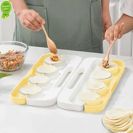 Nowa klapa w kształcie półksiężyca wonton Dumpling producent przydatne narzędzia kuchenne narzędzia do gotowania narzędzia