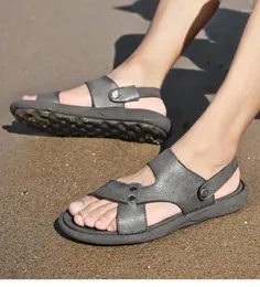 Sandalen heren zomer leer open teen uitgehold casual zachte bodem antislip outdoor strandslippers voor twee doeleinden